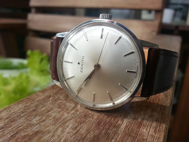 Thu mua đồng hồ cũ Zenith giá cao 
