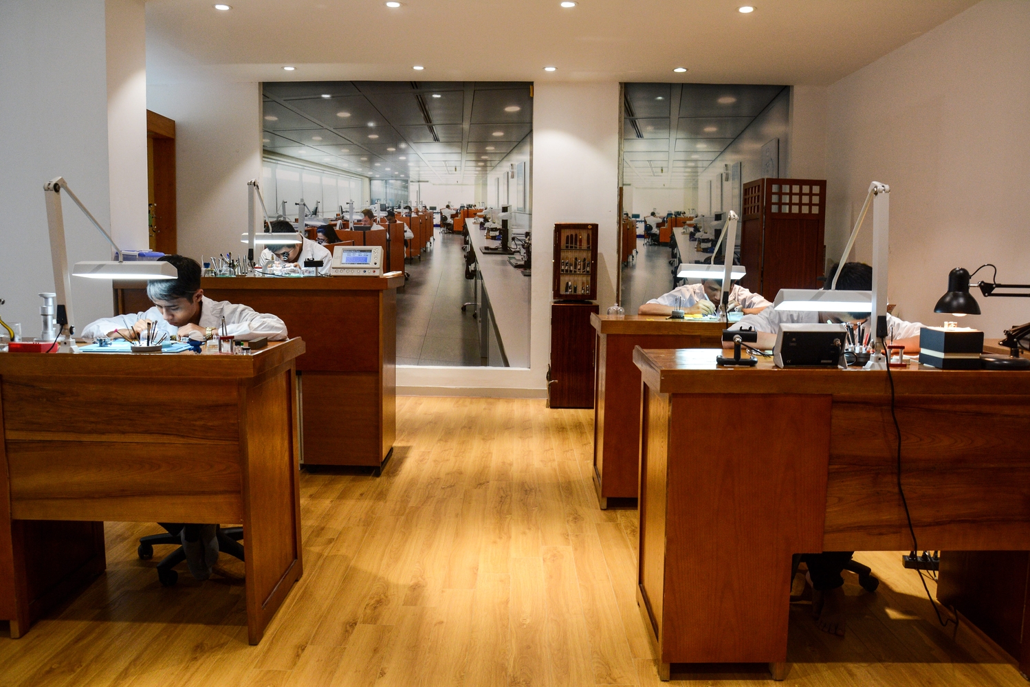 Truy tìm câu trả lời: Mặt kính đồng hồ bị xước bảo hành ở đâu? 5 ver1621 min