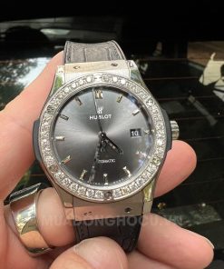 Đồng hồ Hublot Classic Fusion Titanium Mặt Xám Size 42 Bezel Custom Diamond