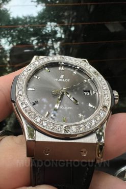 Đồng hồ Hublot Classic Fusion Titanium Mặt Xám Size 42 Bezel Custom Diamond 6 Đồng hồ Hublot Classic Fusion Titanium Mặt Xám Size 42 Bezel Custom Diamond