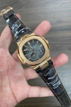 Đồng Hồ Patek Philippe Nautilus Moon Phase Rose Gold Watch 5712R-001