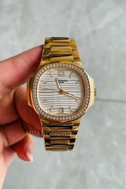 Đồng Hồ Patek Philippe Nautilus Rose Gold 7118/1200R-001 Size 35.2 3 Đồng Hồ Patek Philippe Nautilus Rose Gold 7118/1200R-001 Size 35.2