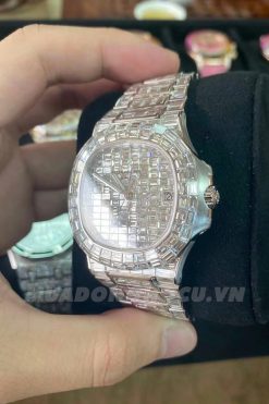 Patek Philippe Nautilus 18K Gold 5711 Automatic Chandelier Diamonds 5 Patek Philippe Nautilus 18K Gold 5711 Automatic Chandelier Diamonds