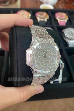 Patek Philippe Nautilus 18K Gold 5711 Automatic Chandelier Diamonds 4 Patek Philippe Nautilus 18K Gold 5711 Automatic Chandelier Diamonds