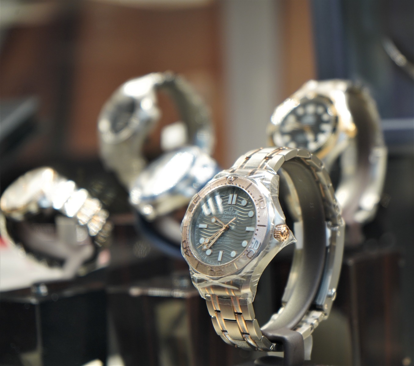 Giới thiệu địa chỉ thu mua đồng hồ cũ Gò Vấp giá cao 2 Giới thiệu địa chỉ thu mua đồng hồ cũ gò vấp giá cao