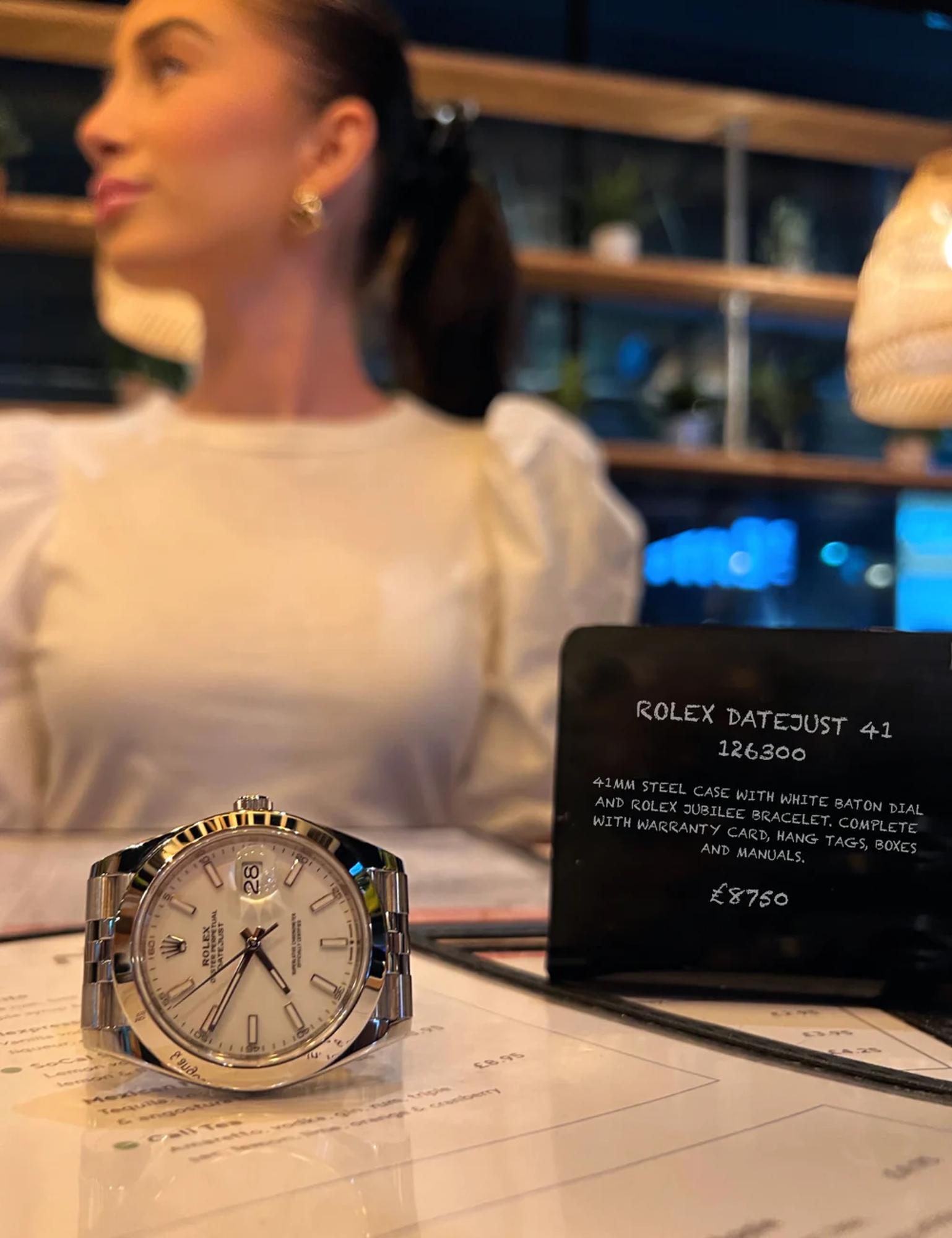 Bí quyết bán đồng hồ cũ được giá cao: Nâng giá trị từng chiếc 3 Mua Bán Đồng Hồ Rolex