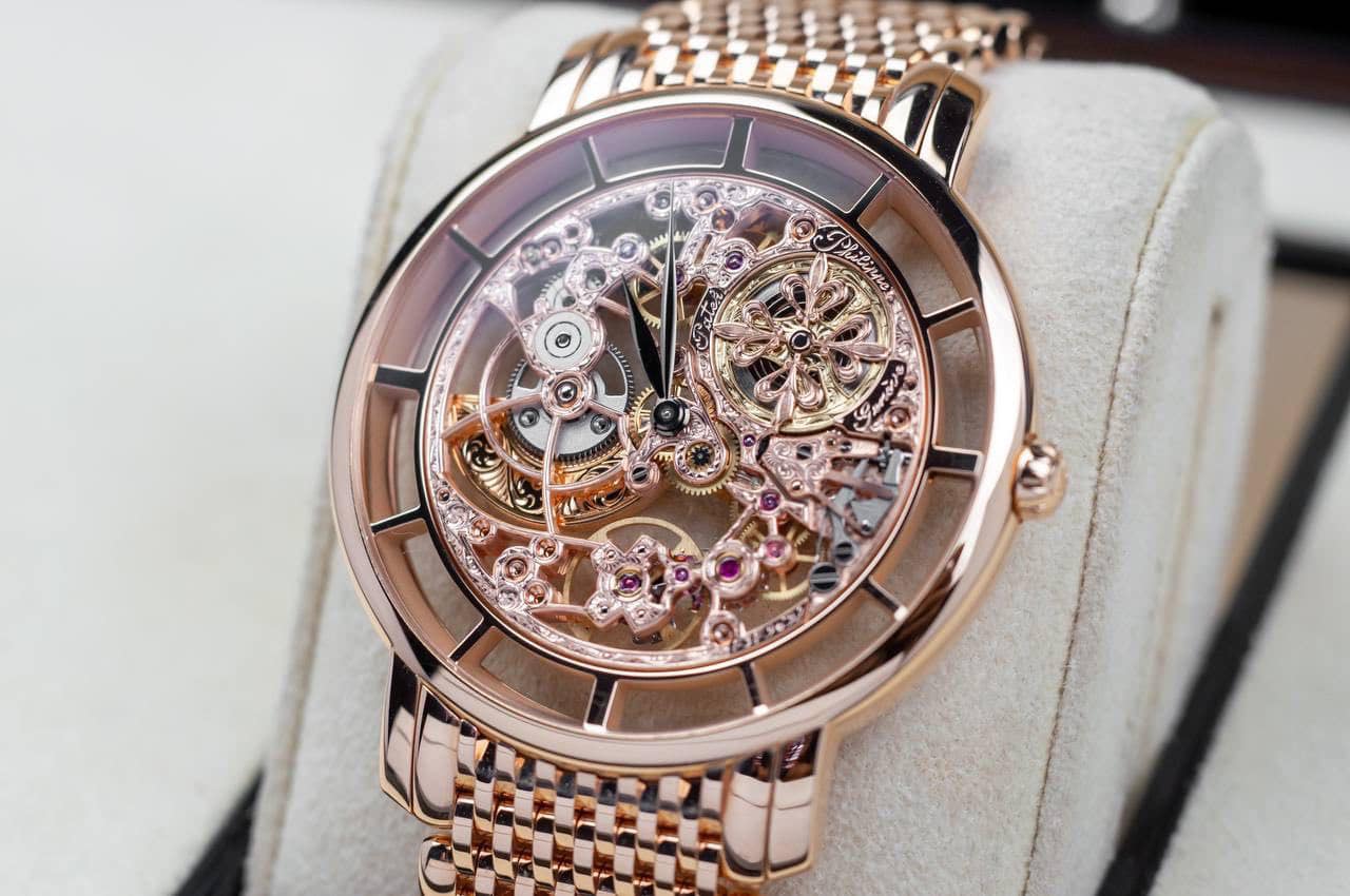 Đồng Hồ Cơ Lộ Máy Skeleton: Tìm Hiểu Chi Tiết 9 Đồng Hồ Cơ Lộ Máy Skeleton: Tìm Hiểu Chi Tiết