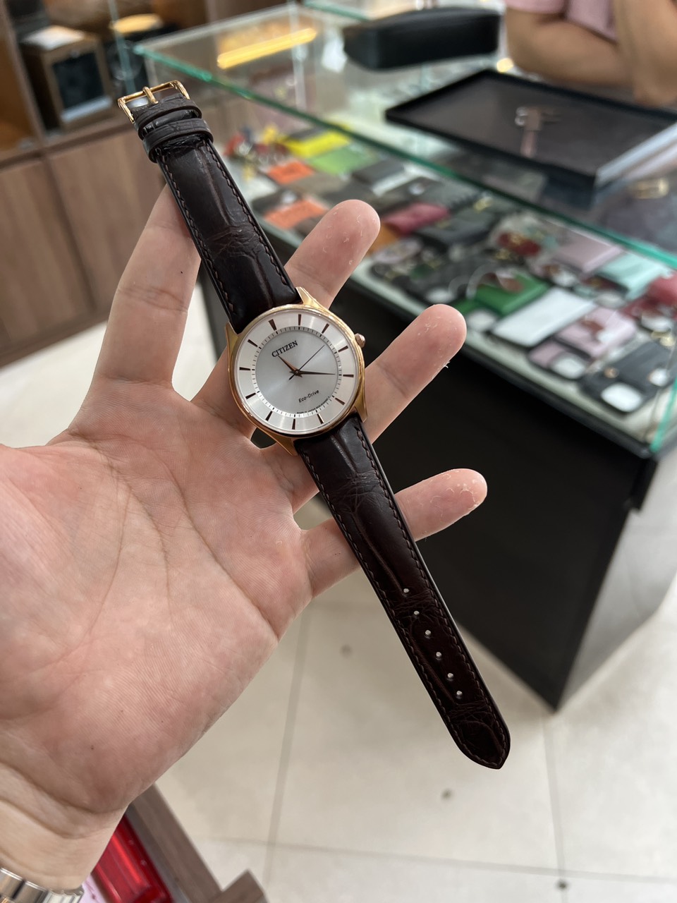 Đồng Hồ Citizen Nam Dây Da Sự Lựa Chọn Hoàn Hảo Cho Phái Mạnh