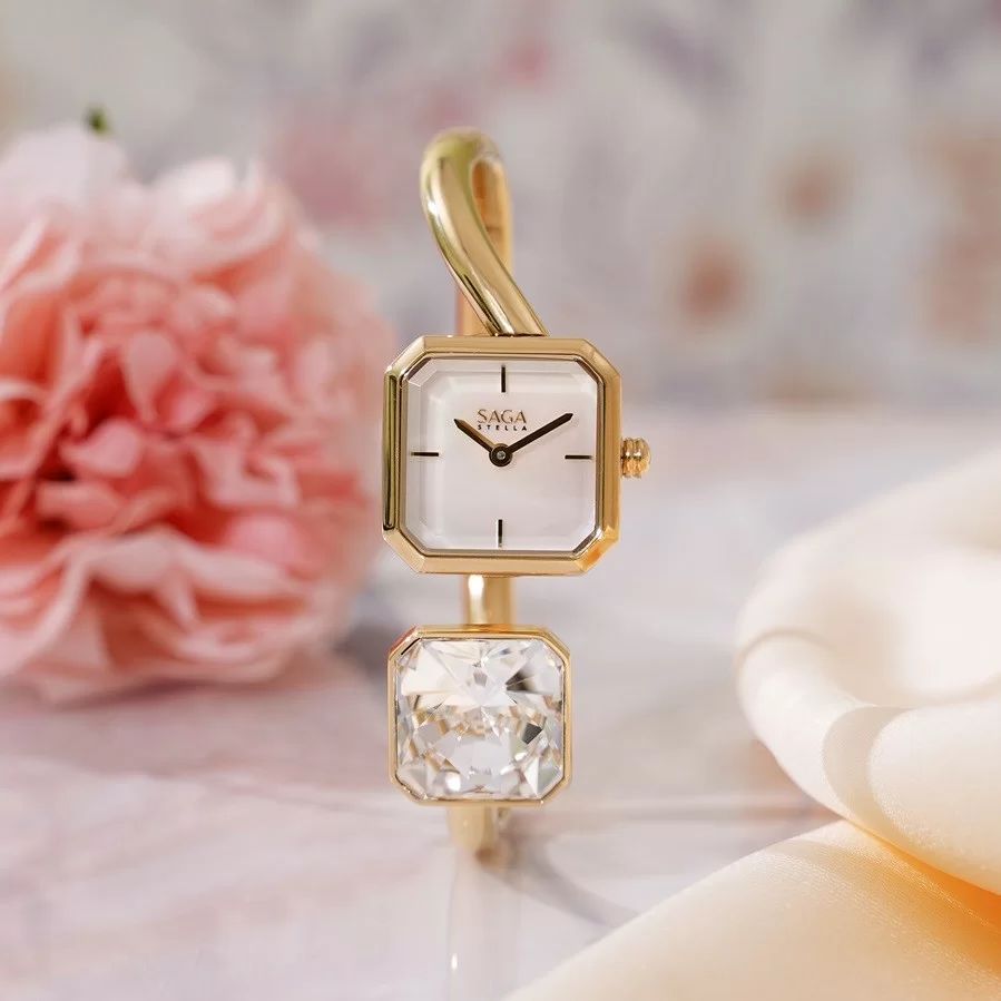 Đồng hồ nữ mặt chữ nhật - Phong cách thanh lịch và đẳng cấp cho phái đẹp hiện đại