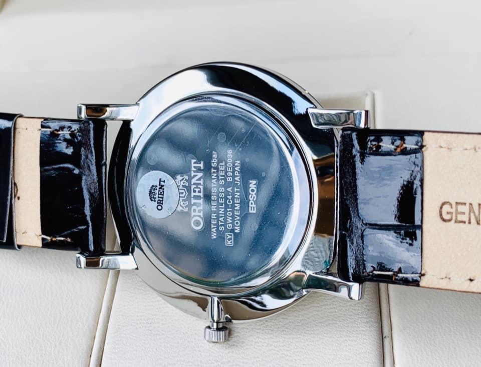 Giá đồng hồ Orient Automatic Water Resist Những điều cần biết