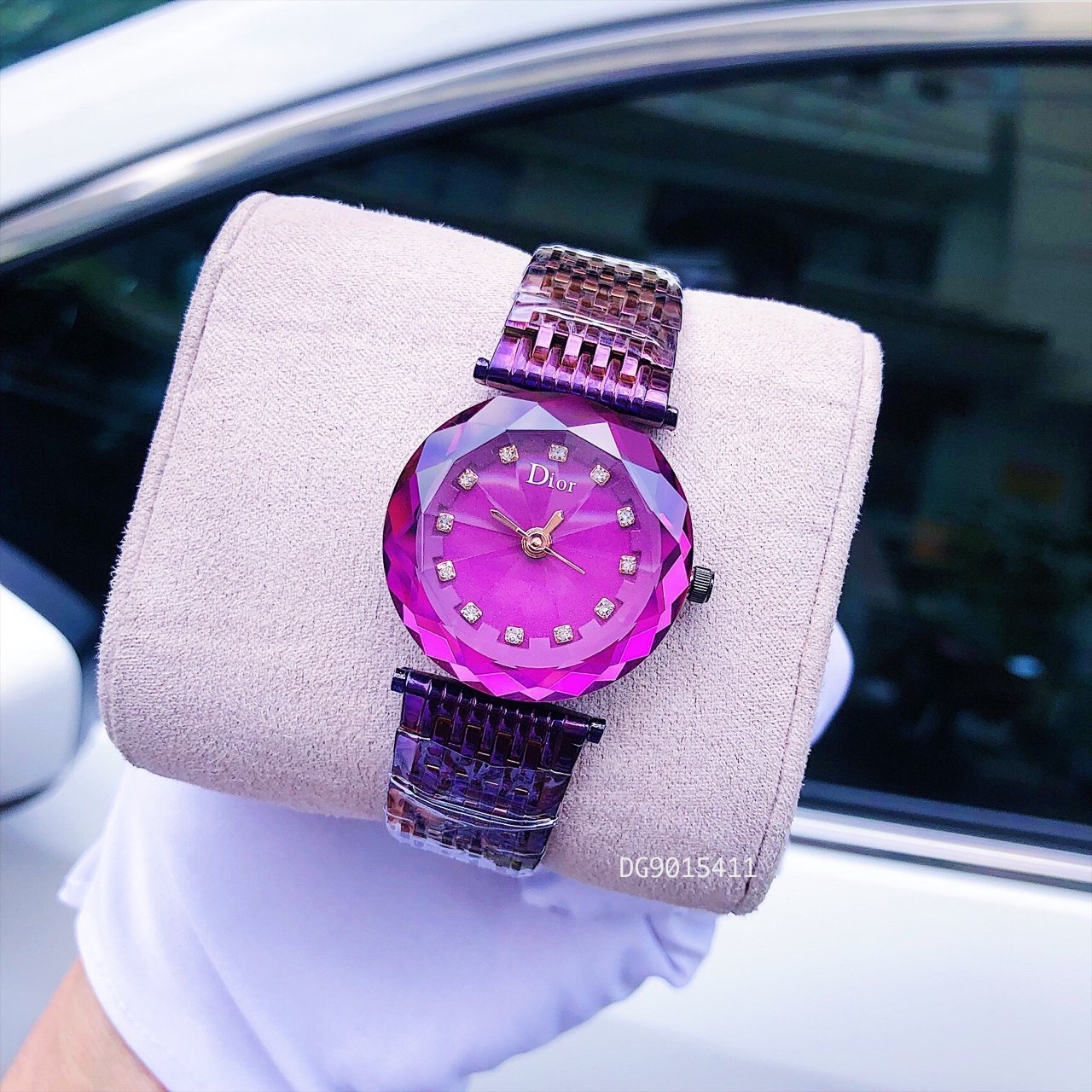 Top đồng hồ nữ dưới 2 triệu đẹp, phong cách và chất lượng