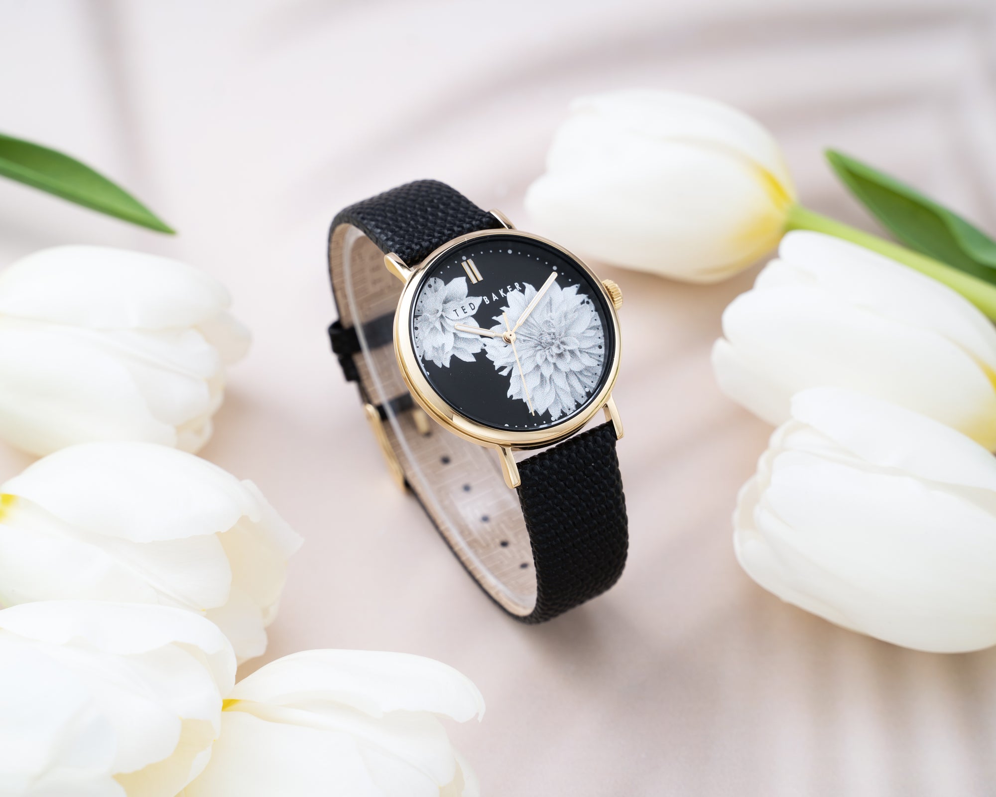 Top đồng hồ nữ dưới 2 triệu đẹp, phong cách và chất lượng