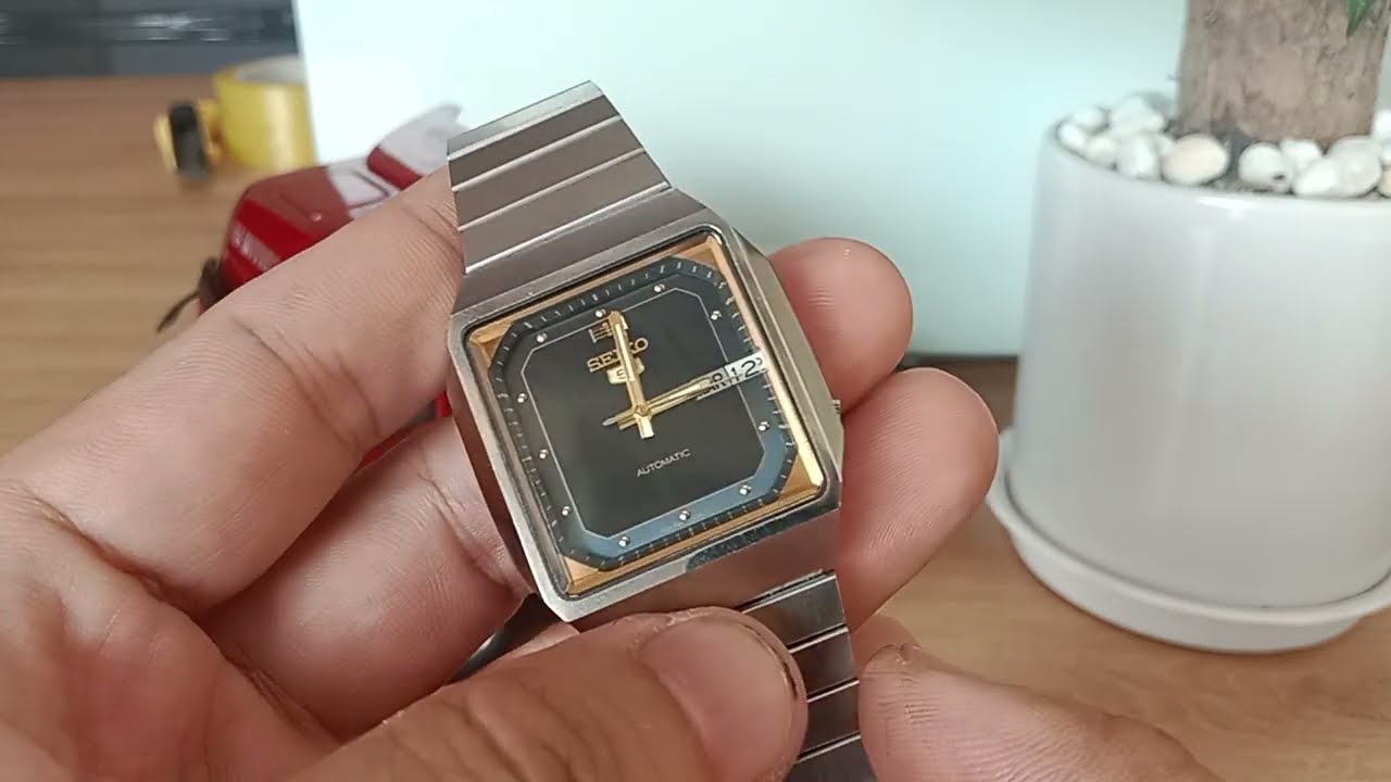 Đồng Hồ Seiko 5 Chặt Góc Lựa Chọn Tuyệt Vời Cho Người Yêu Thích Đồng Hồ Độc Đáo